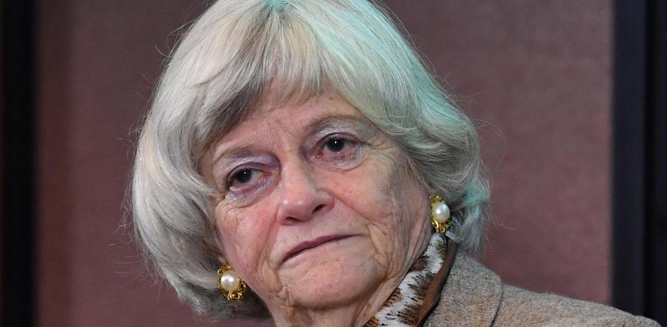 Fue asesinada con 21 martillazos la exdiputada británica Ann Widdecombe
