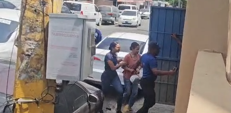 Envían al área de psiquiatría de Najayo a sargento acusada de matar a su hija en Manoguayabo