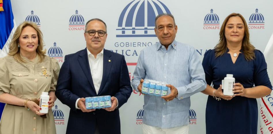 Entregan alimentos y tratamientos médicos al Consejo Nacional de Envejecientes