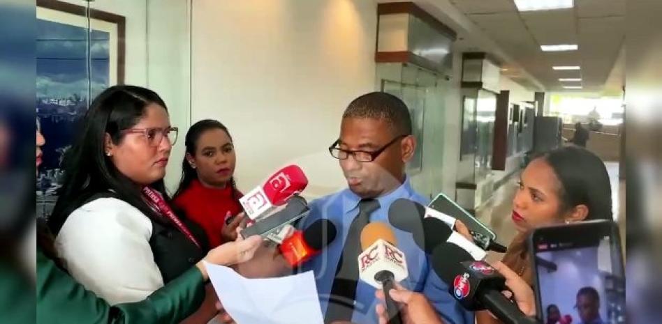 VIDEO: Padres alertan sobre riesgos de expandir bancas de juego cerca de escuelas
