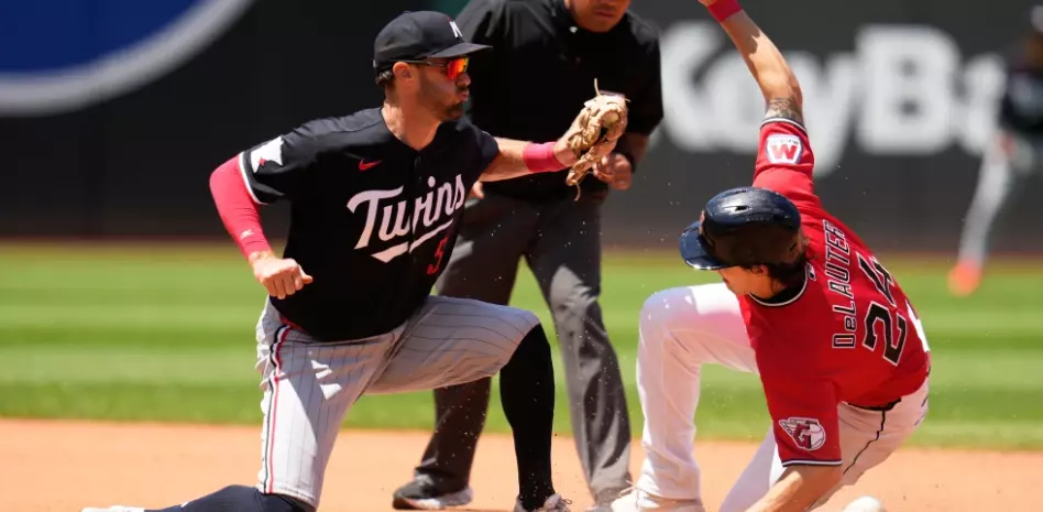 Mellizos vencen a Guardianes, Larnach y Keaschall impulsan en la 12da.