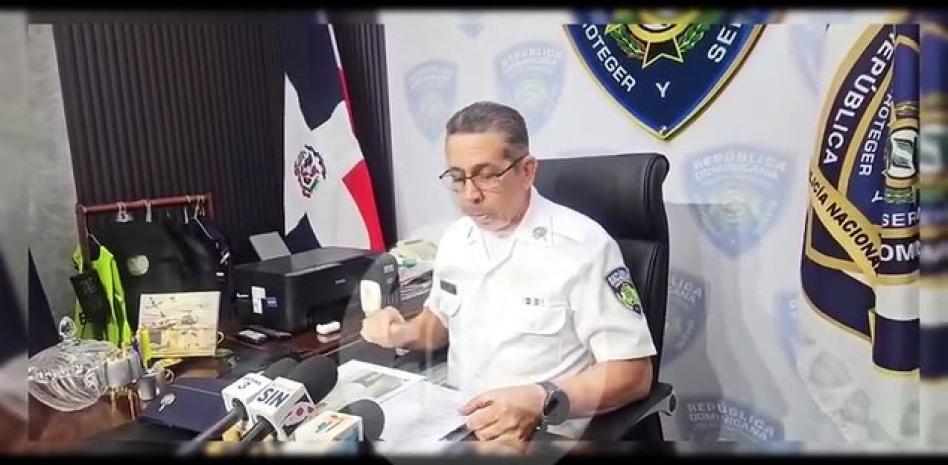 VIDEO: Policía Nacional activa búsqueda de hombre acusado de obligar a una adolescente a ingerir una sustancia tóxica