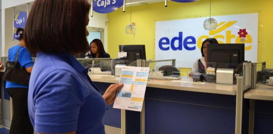 Vuelven las quejas por alzas "injustificadas"en las facturas de electricidad