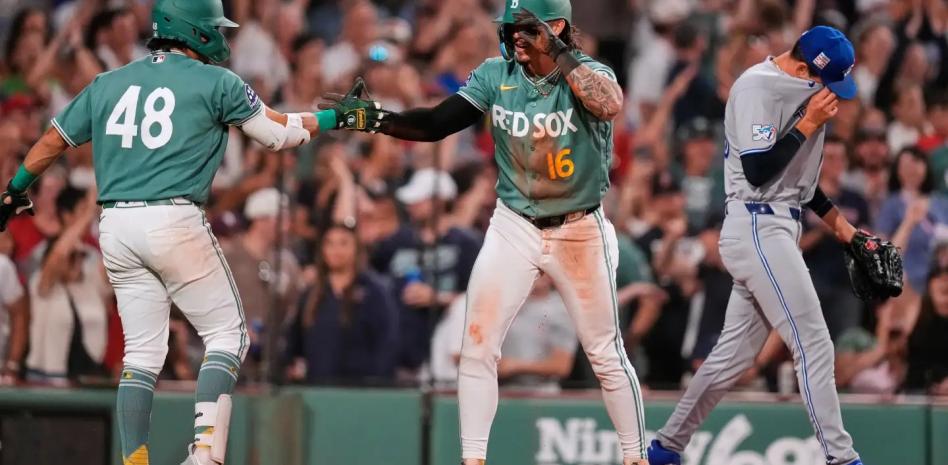 Anthony Seigler batea de 4-4 y los Medias Rojas derrotan 6-4 a Toronto