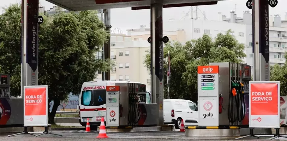 Portugal: combustibles superan dos euros por litro mientras crece la presión para bajar los precios