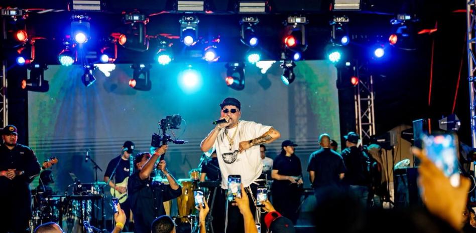 Shadow Blow y varios colegas protagonizan masivo show en el sector Invivienda
