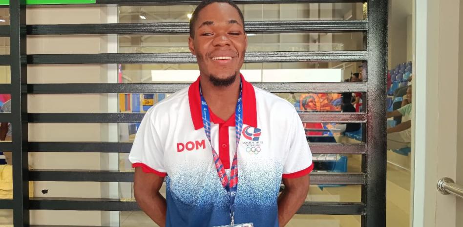 “Cuando uno se cae, también se puede levantar”: Christopher Reyes celebra el bronce y sube la meta