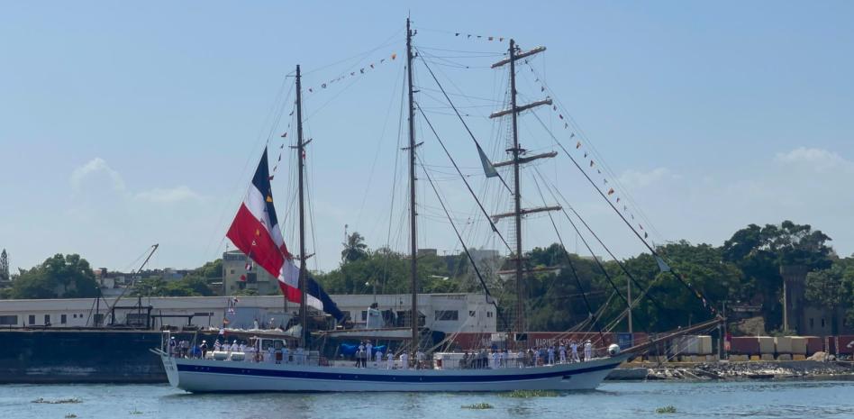 Buque escuela regresa al país tras completar crucero internacional de instrucción