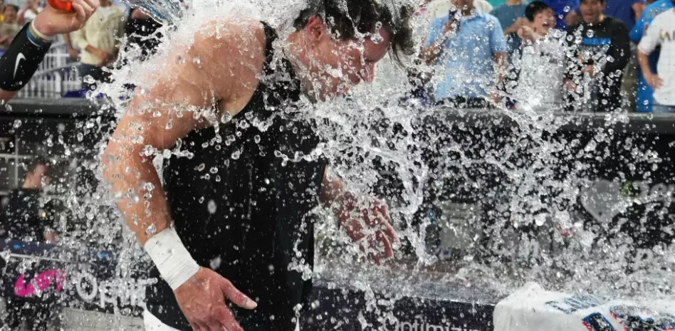 Marlins detienen en 12 la racha de derrotas con sencillo decisivo de Conine