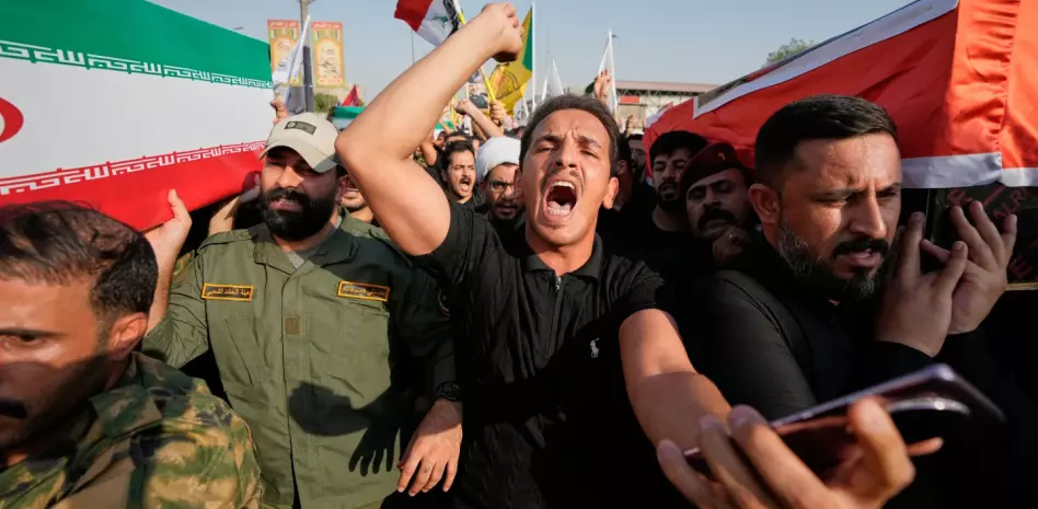 Irán lanza nuevos ataques con misiles contra EE.UU. y Arabia