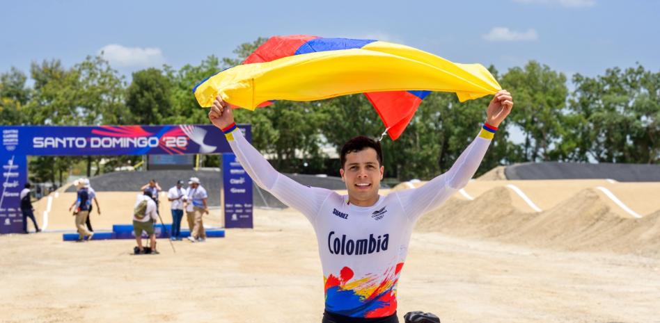 Arboleda encabeza el doblete colombiano en el BMX Racing masculino