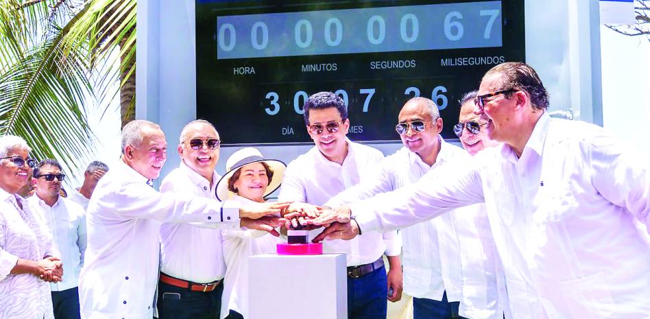 Turismo inicia el malecón de la playa Los Almendros en Baní