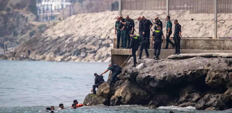Masiva entrada de migrantes hacia Ceuta