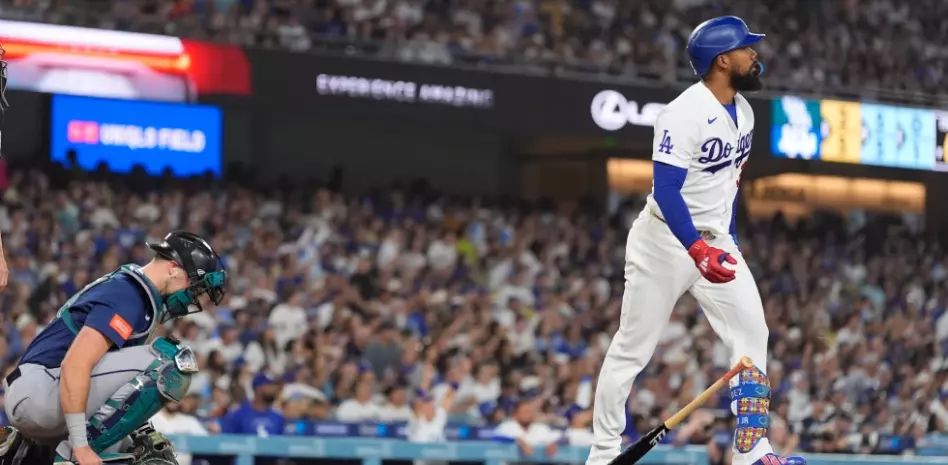 Dodgers vencen a Marineros con vuelacercas de Rushing y Hernández
