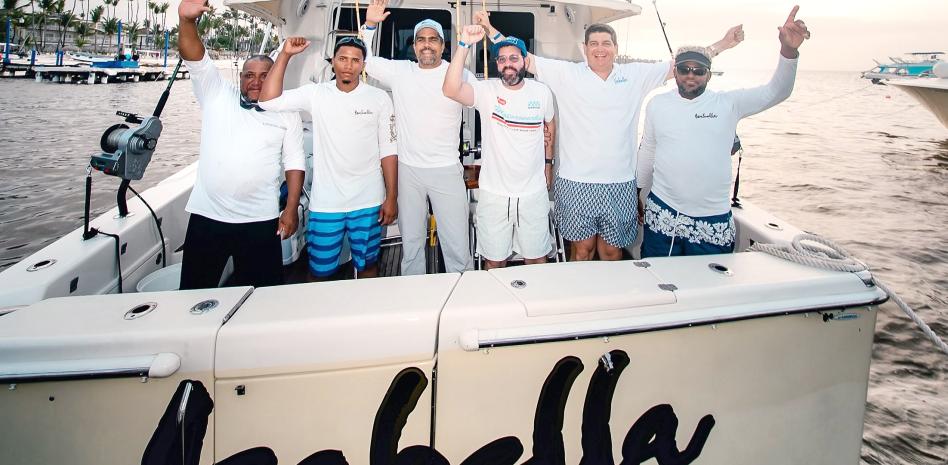 Marichal y Khoury dominan torneo de pesca al Marlin Azul