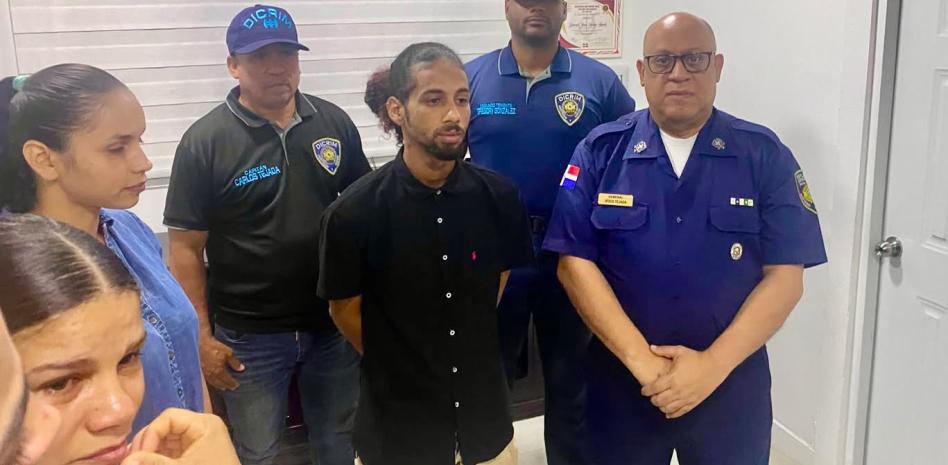 Se entrega hombre señalado por homicidio durante una disputa de 50 pesos en Santiago