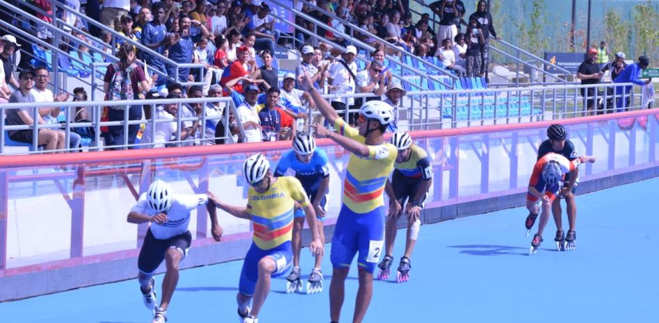 Tascón conquistó el oro en mil metros, Colombia domina medallero de patinaje