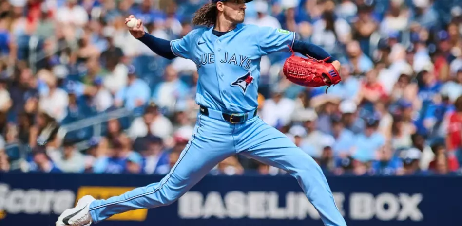 Gausman y Springer se destacan, Azulejos se imponen 5-1 a los Cardenales