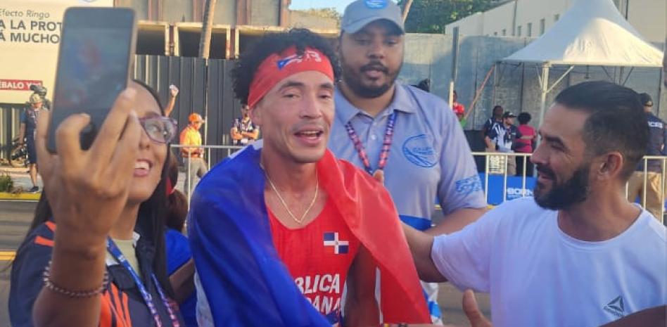 Álvaro Abreu, en media maratón, abre con oro el atletismo dominicano