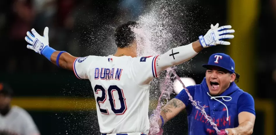 Ezequiel Durán impulsa 4, los Rangers vencen a Gigantes y paran racha de 6 derrotas
