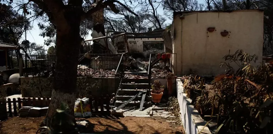 Detienen a 33 personas presuntamente por haber provocado incendios en Grecia