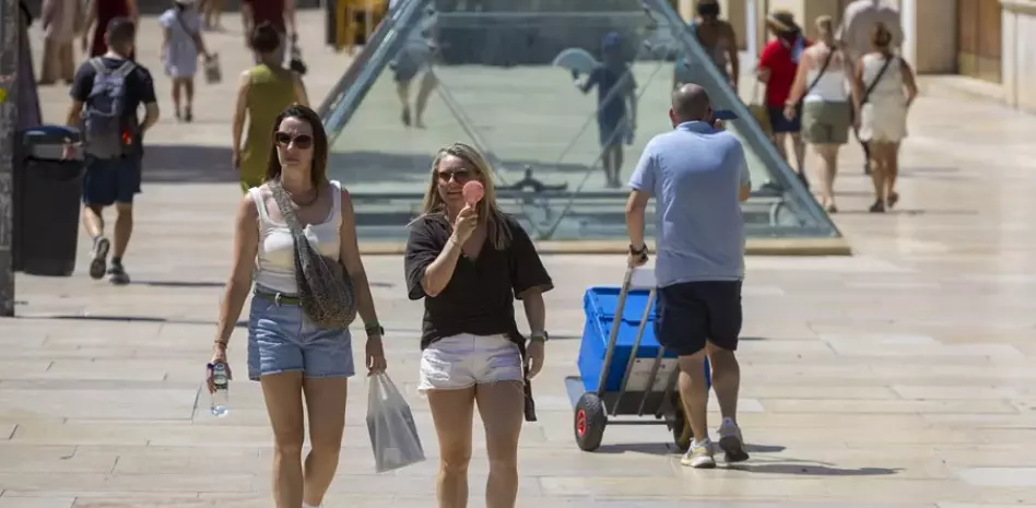 España activa alerta a 11 comunidades por altas temperaturas