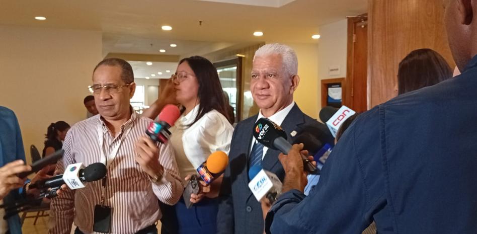 Presidente del Senado: Los medios no deben preocuparse por el nuevo Código Penal