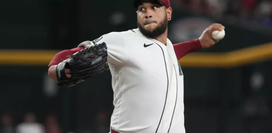 Ketel Marte jonronea, los Diamondbacks vencen 4-2 a Dodgers de Los Angeles