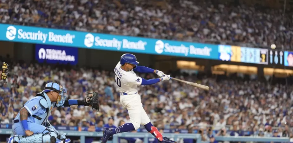 Ohtani y Betts batean cuadrangulares, los Dodgers culminan barrida sobre Reales