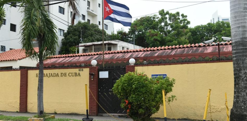 Personal diplomático de Cuba abandona embajada en Santo Domingo desde las 3:00 de la madrugada