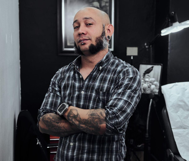 Ariel García, tatuador