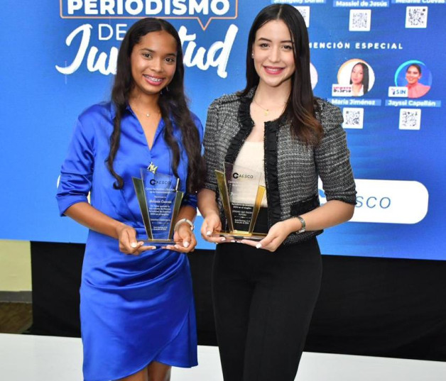 Melanie Cuevas y Jhangeily Durán, las periodistas del LISTÍN DIARIO premiadas