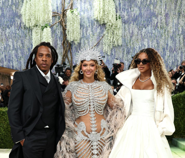 Jay-Z, Beyoncé y Blue Ivy Carter en la Met Gala 2026.