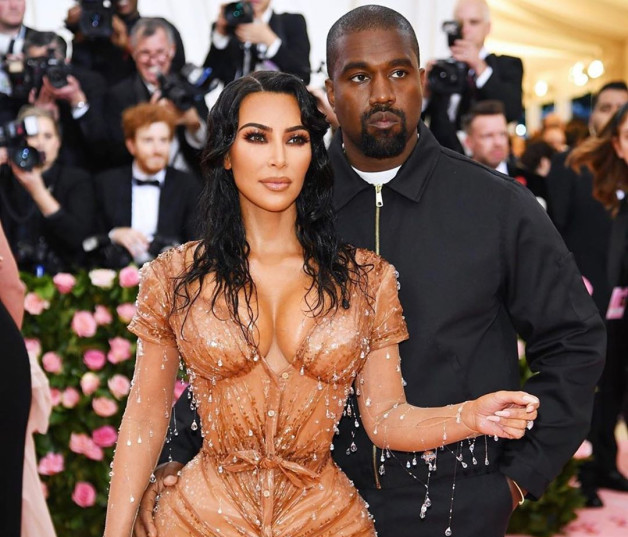 La estrella televisiva Kim Kardashian y el rapero Kanye West.