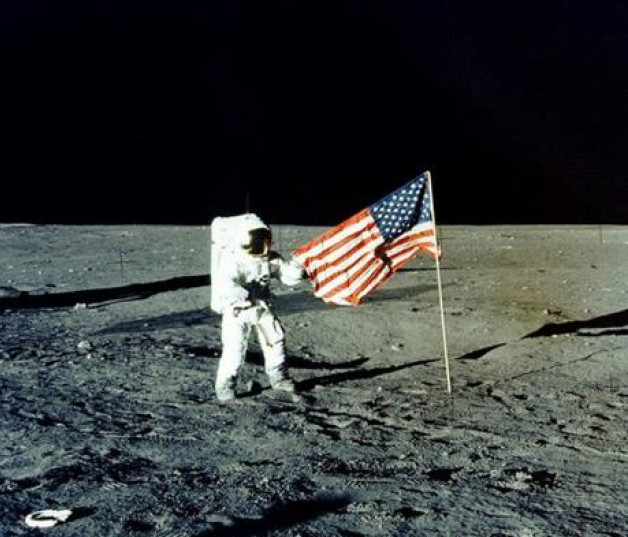 Foto de archivo del primer hombre en la Luna