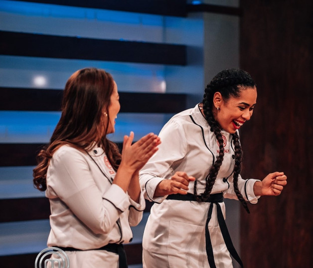 Nathaly Ramírez al momento de recibir la noticia de que era la ganadora de Master Chef 2019, que se transmitió por Telesistema, canal 11.