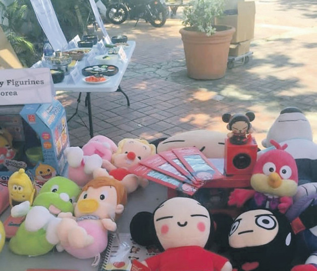 Peluches y juegos infantiles coreanos estarán también a la venta a precios especiales. Cortesía Embajada Corea.