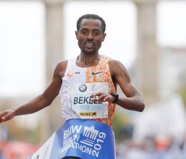 Kenenisa Bekele se quedó a dos segundos del récord mundial de maratón en el 2019.