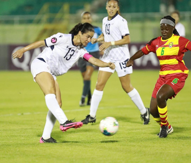 El equipo dominicano dominó fácilmente a las visitantes de Grenada.