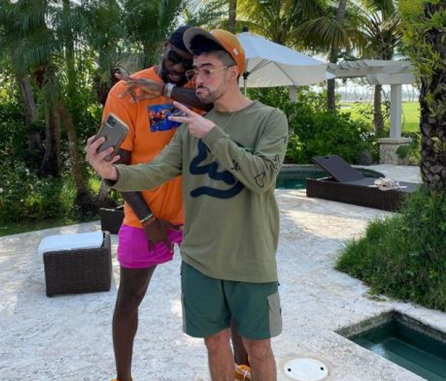 LeBron James disfrutando de una estadía en Puerto Rico junto a Bad Bunny.