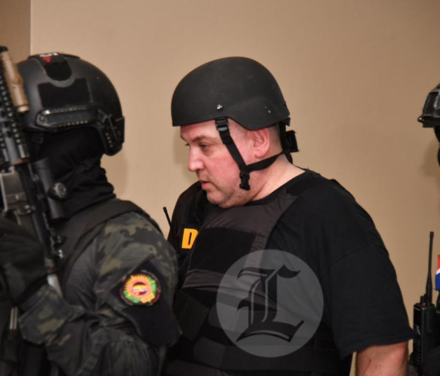 Dennis Goedee, arrestado el pasado sábado en el país, es uno de los últimos “líderes” de la organización del narcotraficante holandés Ridouan Taghi.

Foto: Jorge Luis Martínez / Listín Diario