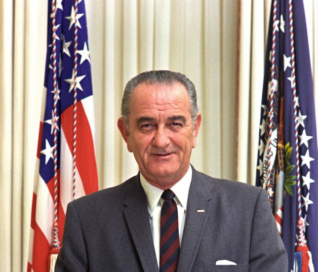 La decisión es un retiro histórico similar al de Lyndon B. Johnson en el año 1968.