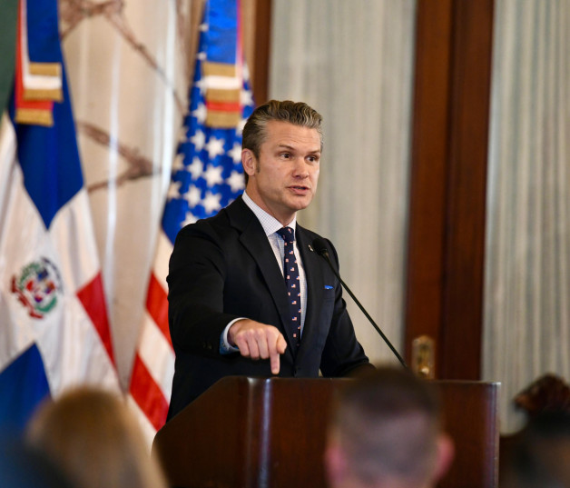 Pete Hegseth y Luis Abinader en el Palacio Nacional