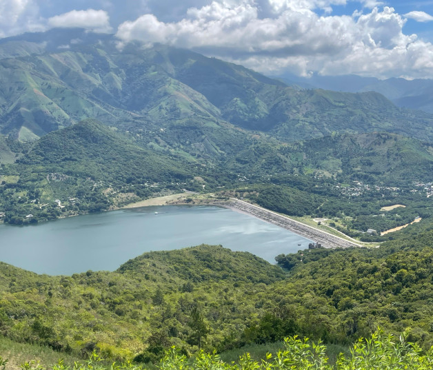 El proyecto de hidrobombeo se construye en la presa de Sabaneta