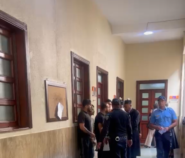 Colombianos acusados de robo a mano armada.