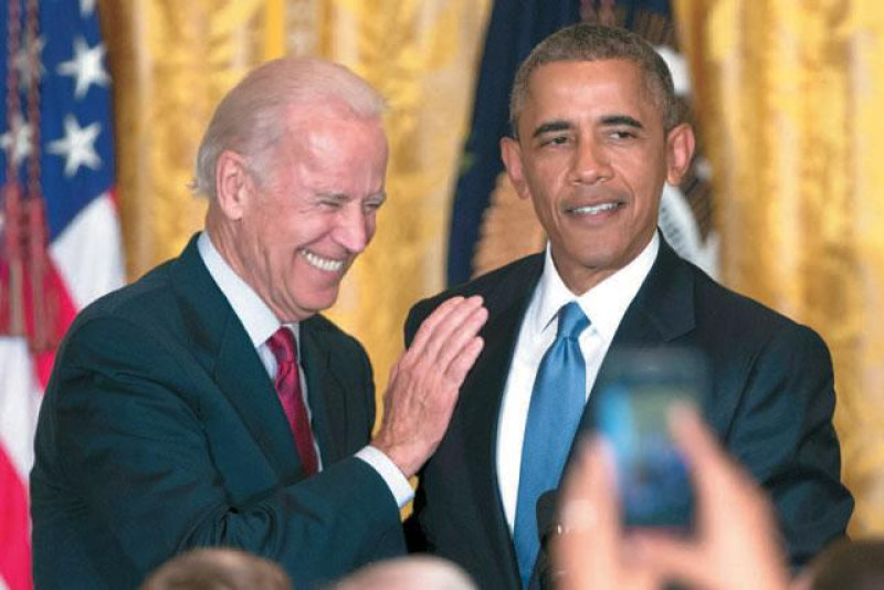 Reunión. El presidente Barack Obama, a la derecha, junto al vicepresidente Joe Biden, en una reunión para celebrar el Mes del Orgullo Gay en la Casa Blanca, ayer.