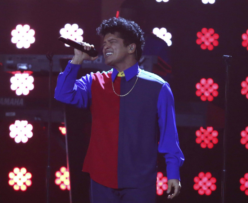Bruno Mars logró una conexión con su público.