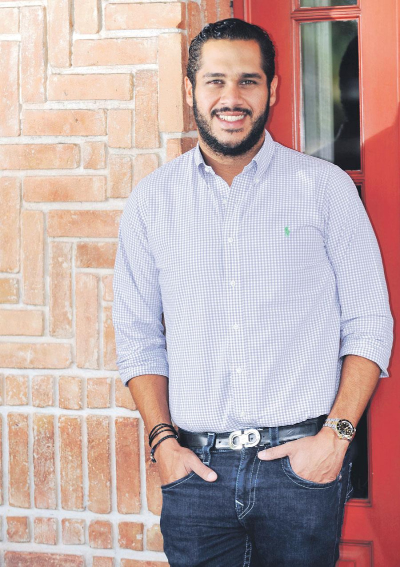 Juan Carlos Pichardo, de 28 años, lleva una carrera entre humor, música y deportes. FOTO DE PORTADA: SILVERIO VIDAL/LISTÍN DIARIO