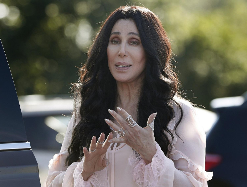 Universal dio verde a un biopic sobre Cher, informó la propia cantante a través de Twitter este jueves 20 de mayo, mismo día en que celebra su 75 cumpleaños.