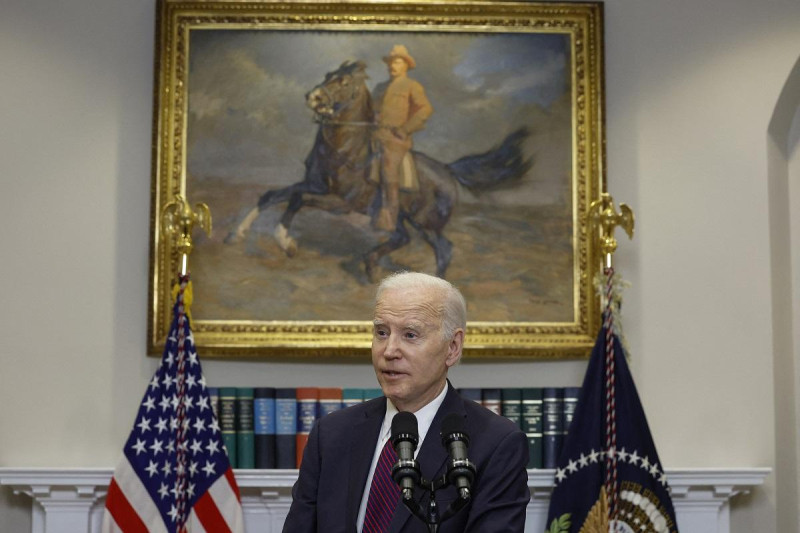 El presidente de los Estados Unidos, Joe Biden, pronuncia un comentario sobre el techo de la deuda en la Casa Blanca el 9 de mayo de 2023 en Washington, DC.